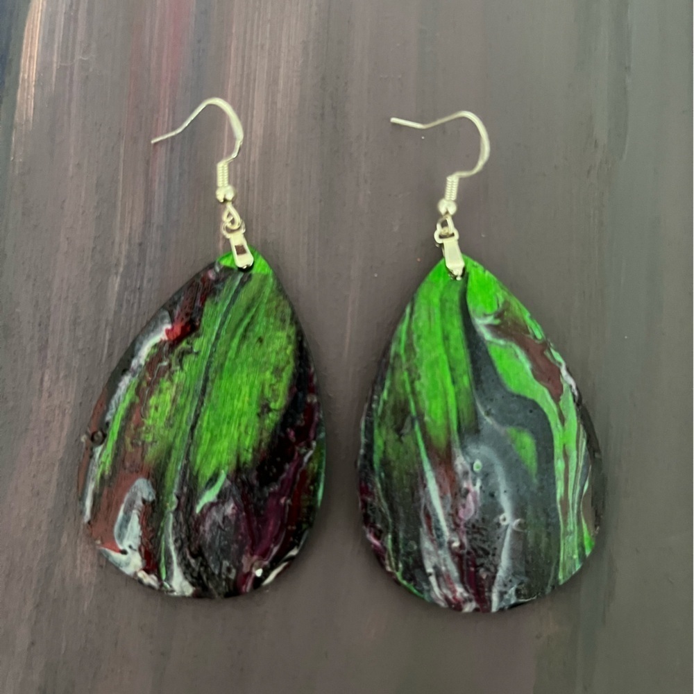Green and Black Abstract Teardrop Earrings - Picture 4 of 4